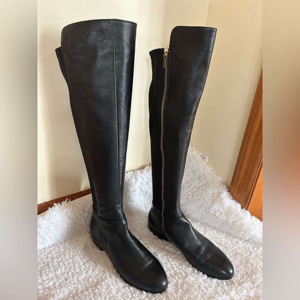 Michael Kors Leather Boots 7.5 w/gold zipper- like new